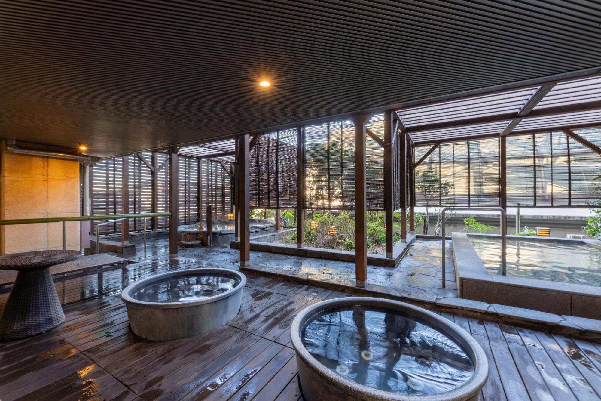 The Qube Hotel Chiba Exteriör bild